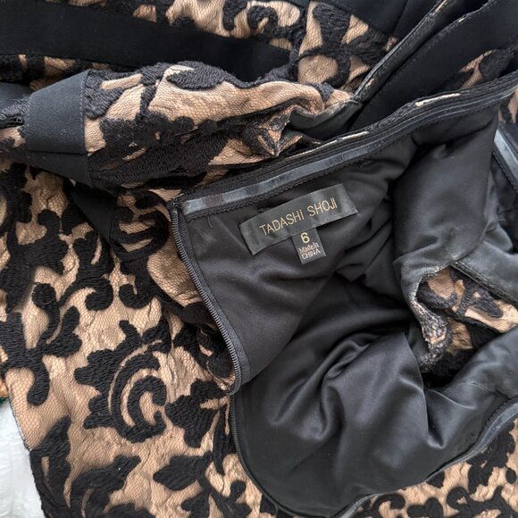 Tadashi Shoji Black Lace and Nude Evening Dress - Picture 5 of 10